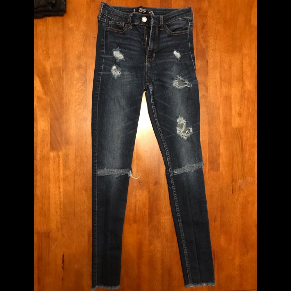 Hollister Super Skinny Hi Rise Distressed Jeans 0r Gem